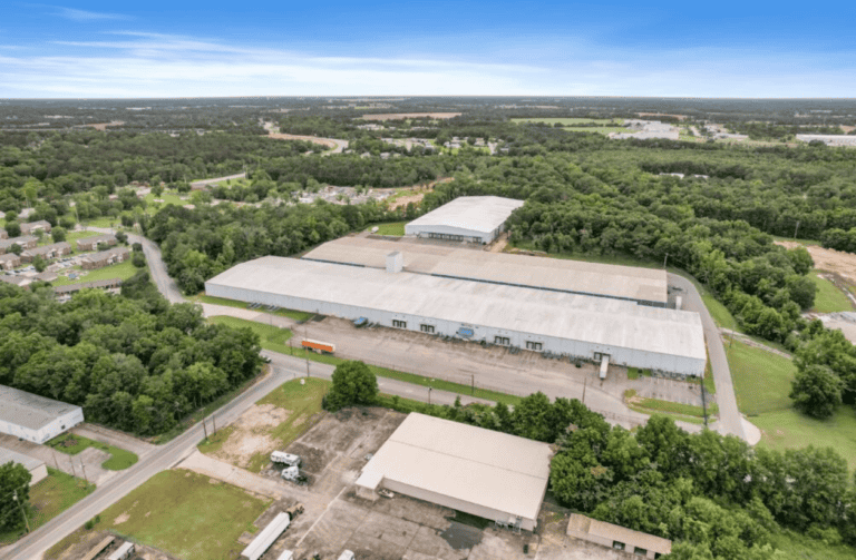 Exterior of Vertical Cold Storage's refrigerated warehouse in Dothan, Alabama, acquired to expand chilled and frozen storage services.