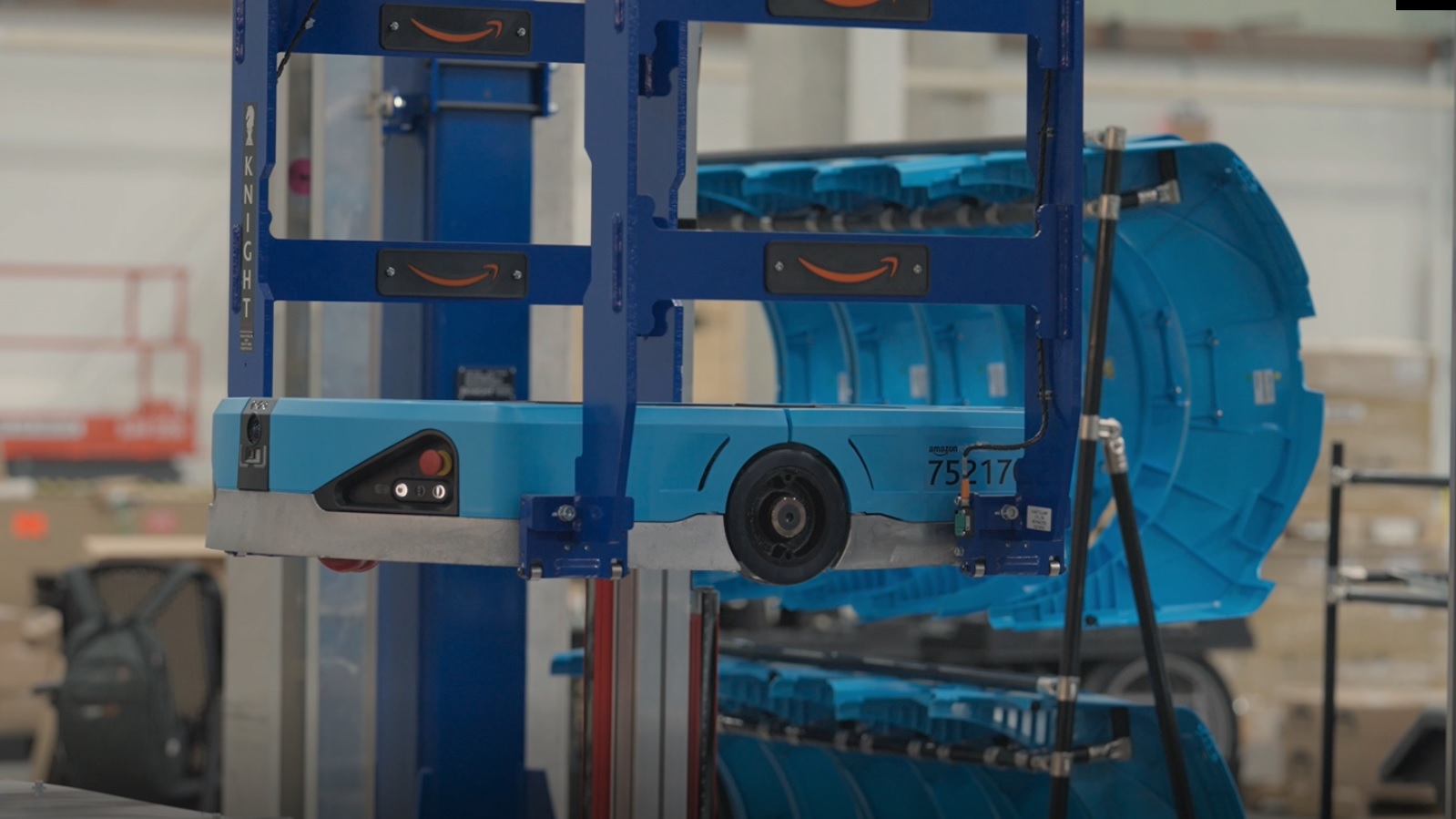 https://chatgpt.com/g/g-6a70efe99a2c8191afef42413894d7df-5-warehousearc-seo-publishing-editor/c/6a718b80-7c84-83ee-83c3-53090d26098c#:~:text=Amazon%20warehouse%20robots%20operating%20inside%20an%20automated%20logistics%20facility.