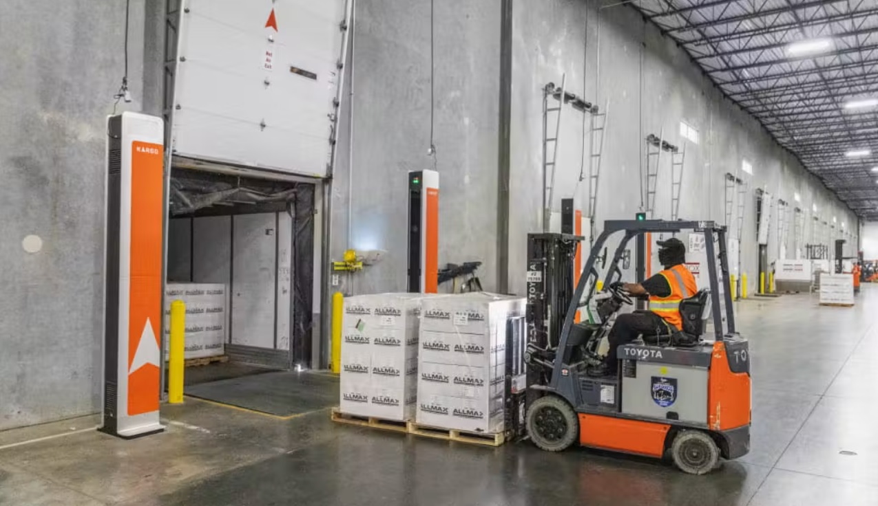 Lineage uses Computer Vision to Automate Cold-Storage Receiving